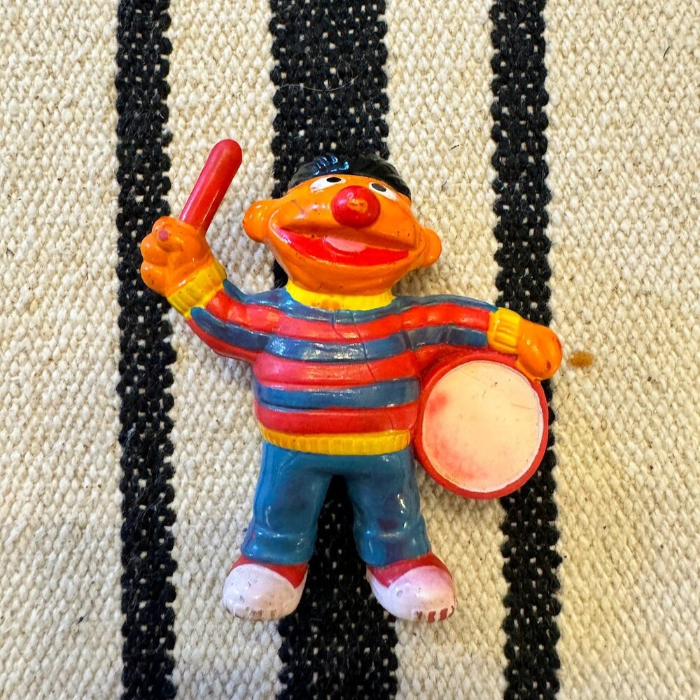Vintage 1982 Sesame Street Muppets Band Tara Toy Figure Ernie with drum